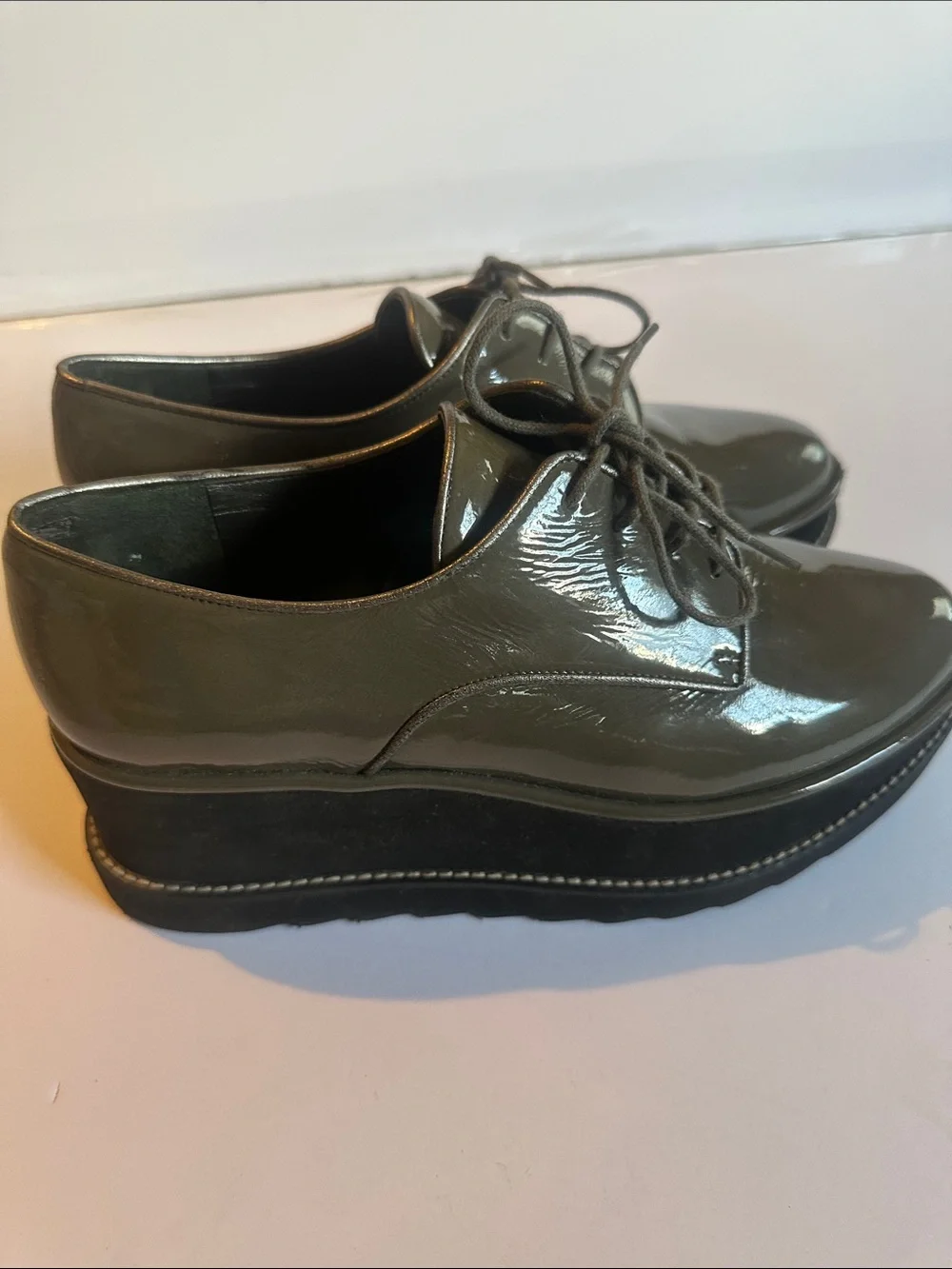 Stuart Weitzman Kent Shiny Taupe Platform Derby Oxfords